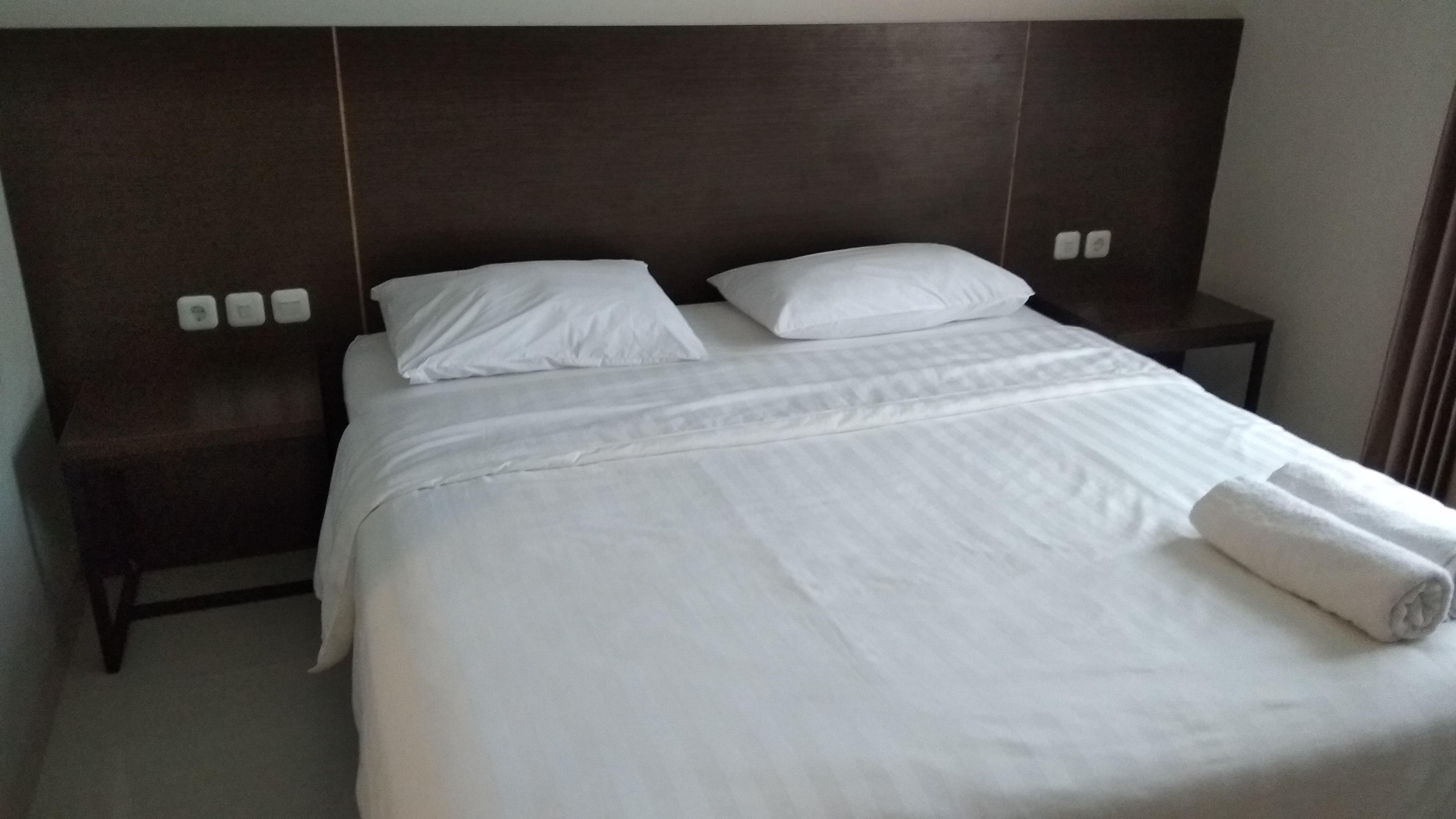 OYO 1006 Azzahra Guest House Syariah Ambon Exterior foto
